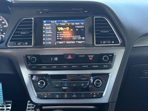 Used 2017 Hyundai Sonata Sport 2.0T FWD image 23
