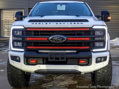 New 2026 Ford F250 Lariat w/ Black Appearance Package