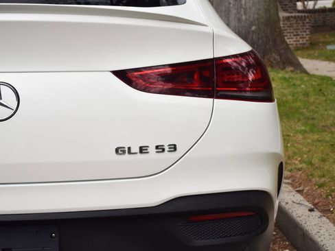 Used 2021 Mercedes-Benz GLE 53 AMG 4MATIC w/ AMG Night Package image 17