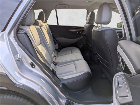 Used 2025 Subaru Outback Limited w/ Popular Package #2 AWD/4WD image 19