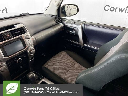 Used 2019 Toyota 4Runner SR5 AWD/4WD image 26