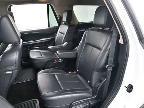 Certified 2022 Ford Expedition XLT image 31