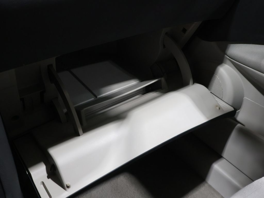 Used 2013 Nissan Rogue S AWD/4WD image 29