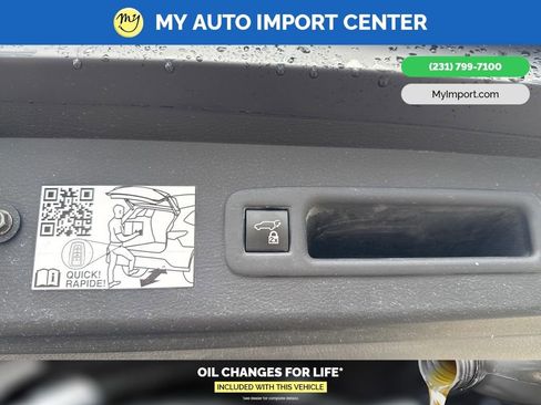 Used 2023 Toyota Sienna XLE AWD/4WD image 29