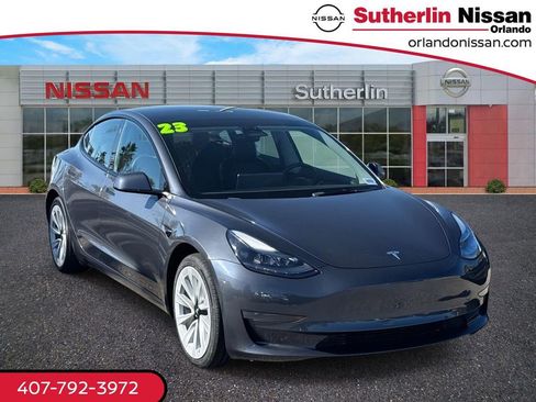Used 2023 Tesla Model 3 Standard Range image 1