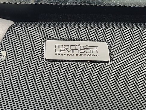 Used 2018 Lexus RX 450hL Luxury image 29