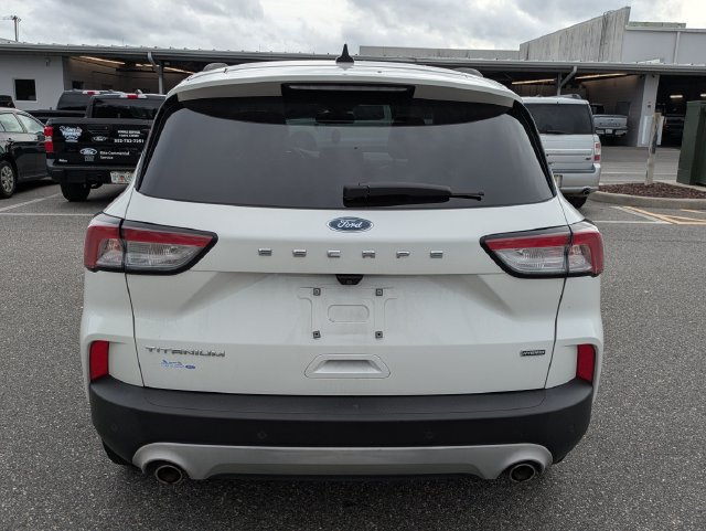 Used 2020 Ford Escape Titanium FWD image 4