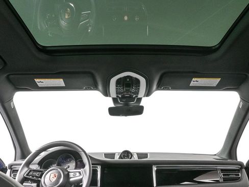 New 2025 Porsche Macan image 20