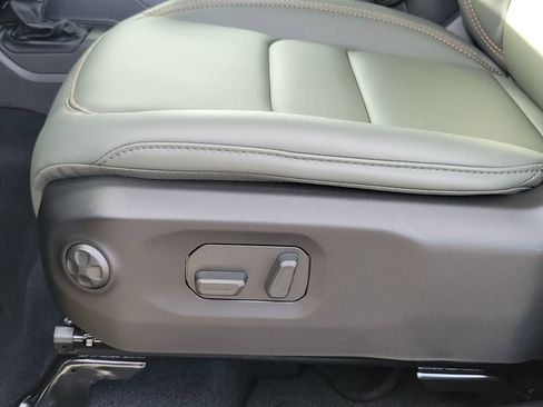 New 2026 Jeep Gladiator Mojave image 14