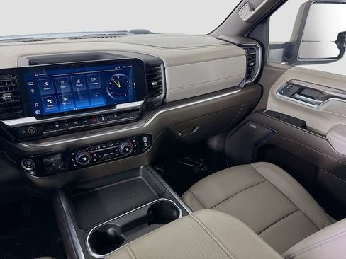 Used 2024 Chevrolet Silverado 2500 LTZ w/ LTZ Convenience Package AWD/4WD image 24