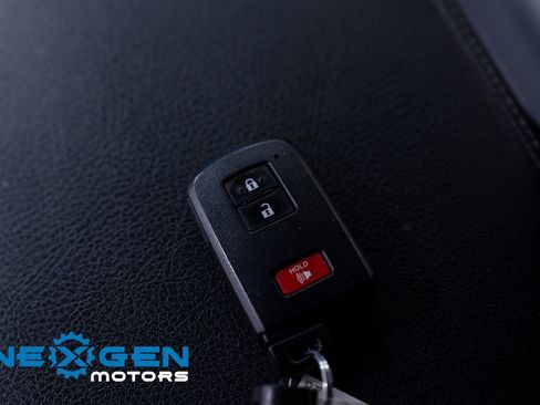 Used 2021 Toyota 4Runner SR5 Premium image 28