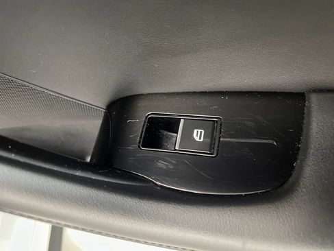Used 2025 MAZDA MAZDA3 s Sport FWD image 26