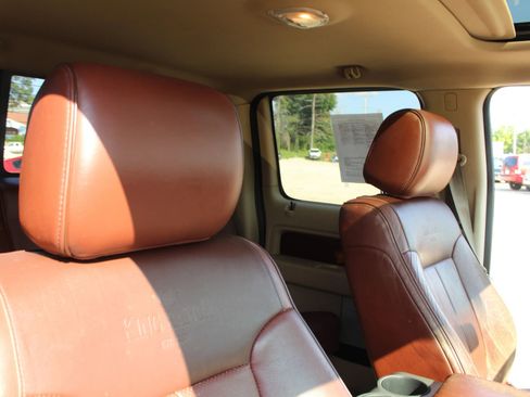 Used 2013 Ford F150 King Ranch w/ King Ranch Luxury Pkg image 33