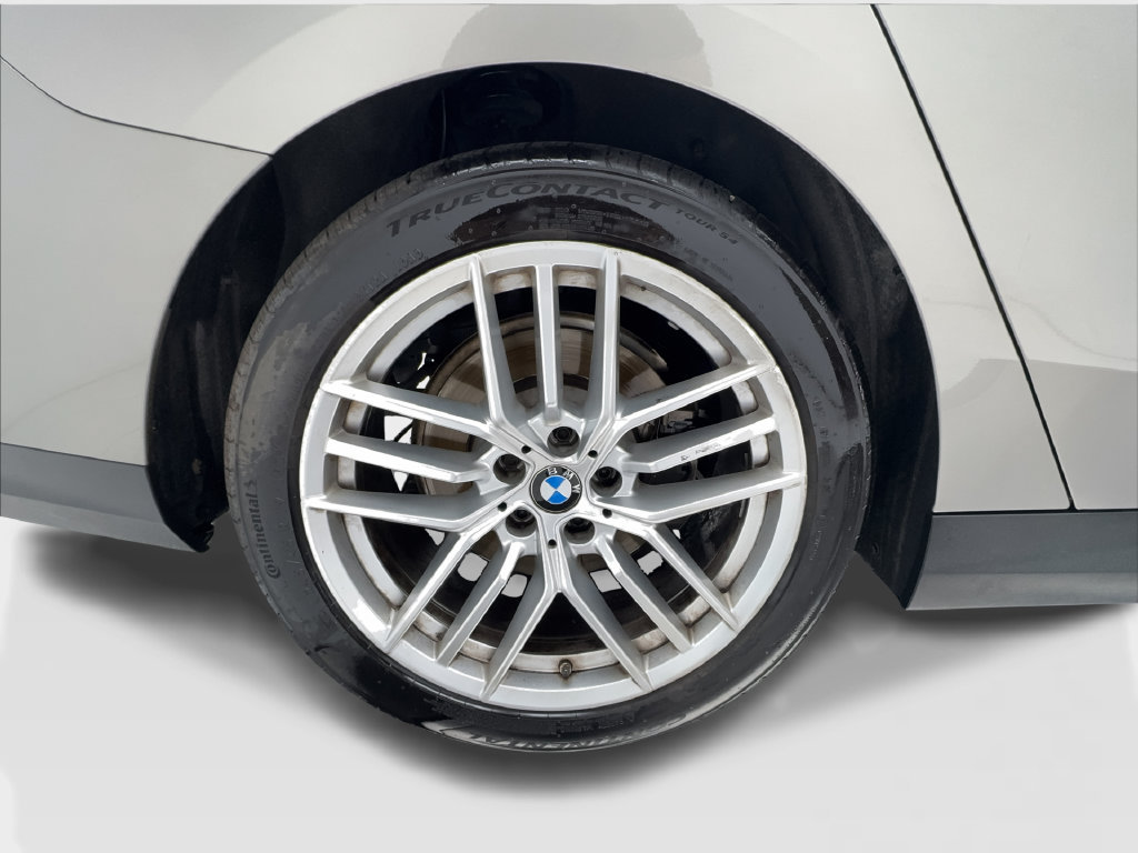 Used 2024 BMW 530i w/ Premium Package RWD image 16