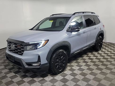 Used 2023 Honda Passport TrailSport image 12