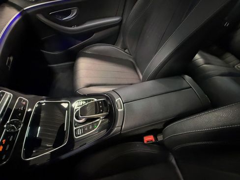 Used 2017 Mercedes-Benz E 300 4MATIC image 86