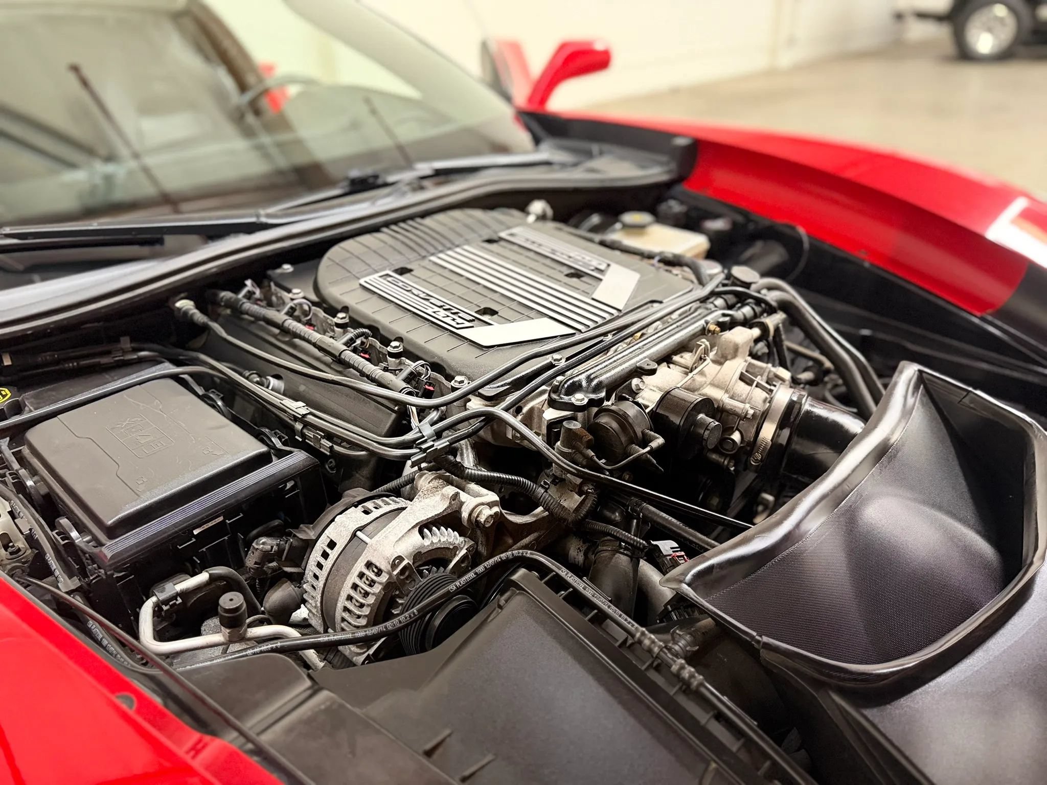 Used 2015 Chevrolet Corvette Z06 w/ 3LZ Preferred Equipment Group RWD image 11
