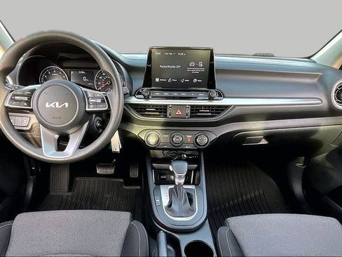 Certified 2024 Kia Forte LXS w/ LXS Technology Package image 15