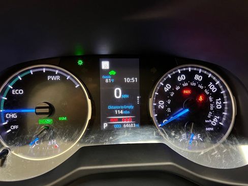 Used 2022 Toyota RAV4 XLE AWD/4WD image 22