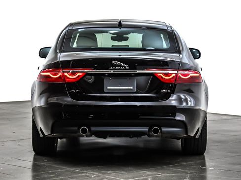 Used 2020 Jaguar XF Prestige image 3