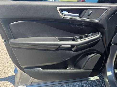 Used 2024 Ford Edge SEL AWD/4WD image 9