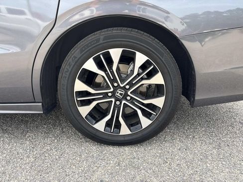 Used 2025 Honda Odyssey Elite image 9
