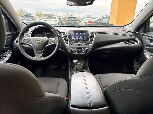 Used 2023 Chevrolet Malibu LT FWD image 10