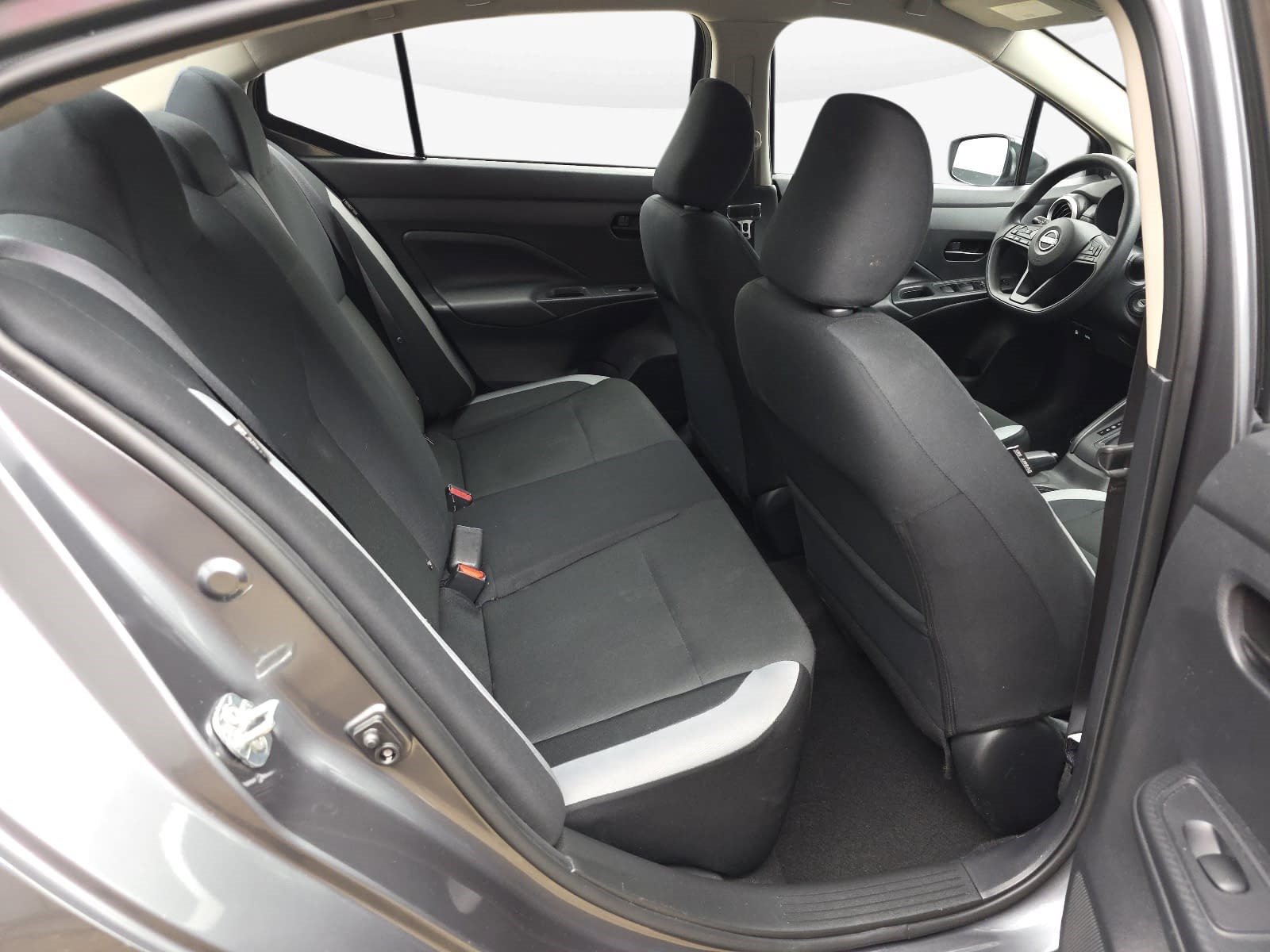 Used 2025 Nissan Versa S w/ Trunk Package FWD image 33
