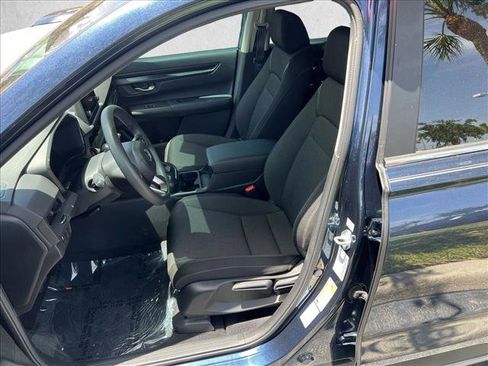 Used 2023 Honda CR-V LX image 11