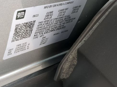 Used 2024 Chevrolet Trax RS w/ Driver Confidence Package FWD image 33