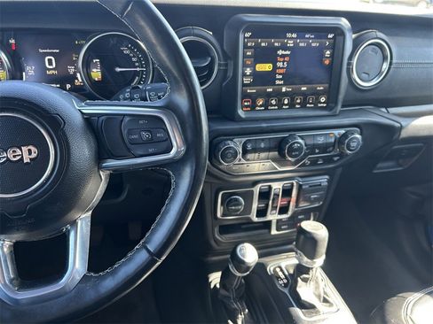 Used 2023 Jeep Wrangler Unlimited Sahara w/ Cold Weather Group image 21