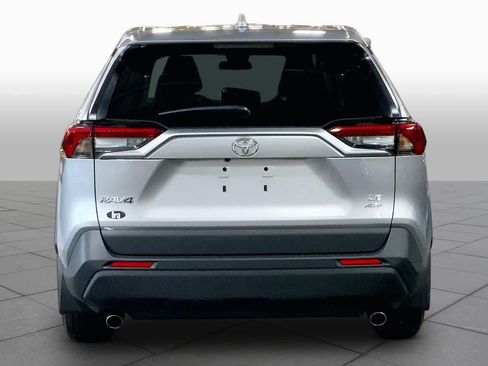 Used 2024 Toyota RAV4 LE AWD/4WD image 5