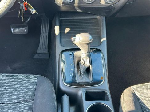 Used 2017 Kia Forte LX image 14