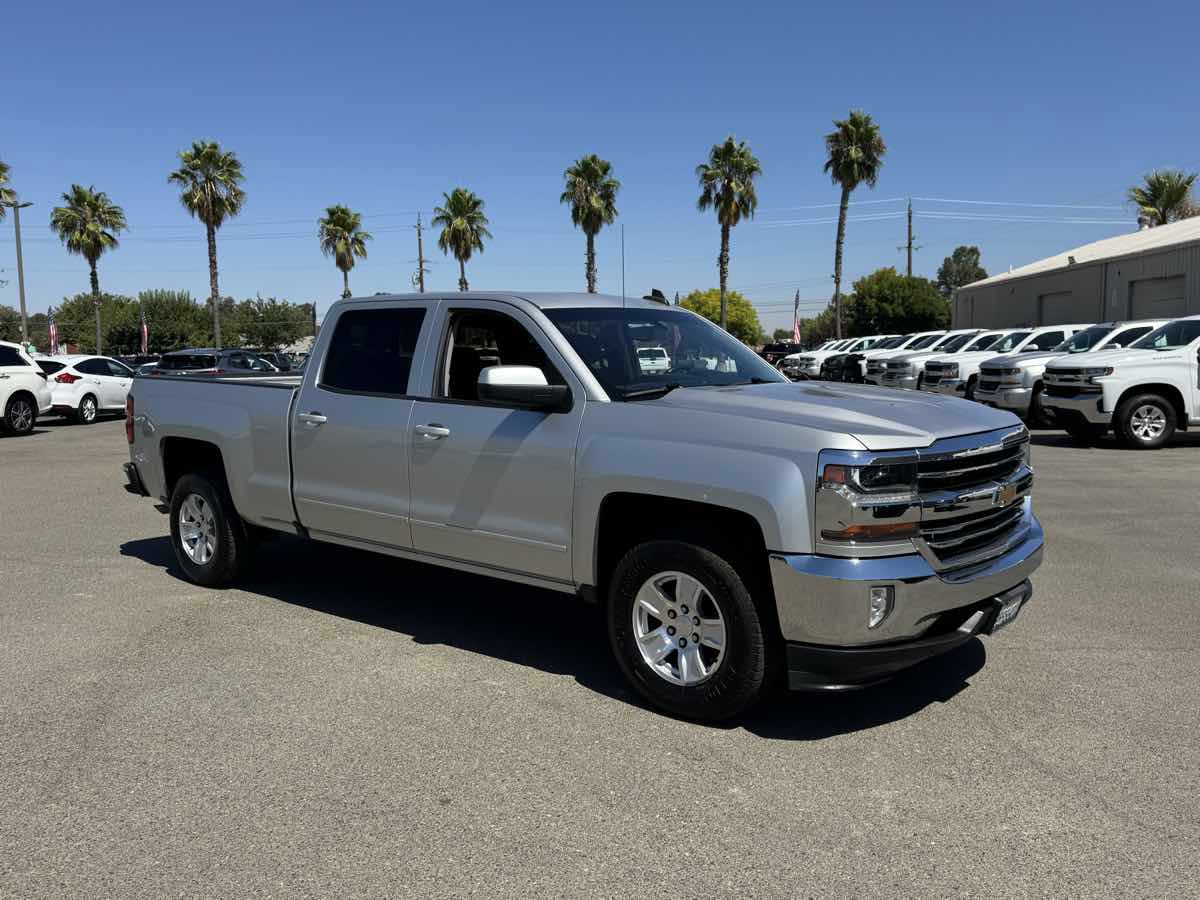 Used 2018 Chevrolet Silverado 1500 LT w/ All Star Edition AWD/4WD image 12