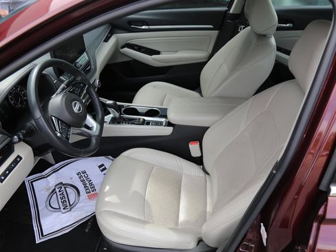 Used 2023 Nissan Altima 2.5 SL image 14