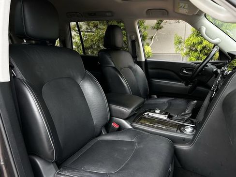 Used 2024 INFINITI QX80 Luxe image 32