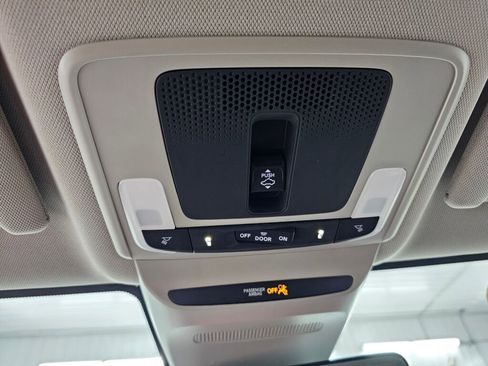 Used 2024 Honda HR-V EX-L image 21