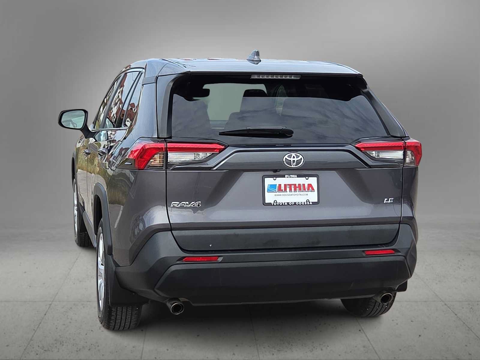 Used 2024 Toyota RAV4 LE FWD image 7