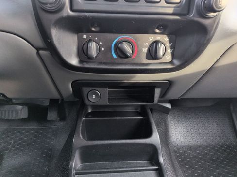 Used 2010 Ford Ranger XL image 17