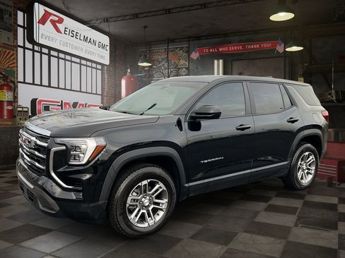 New 2026 GMC Terrain Elevation FWD image 1
