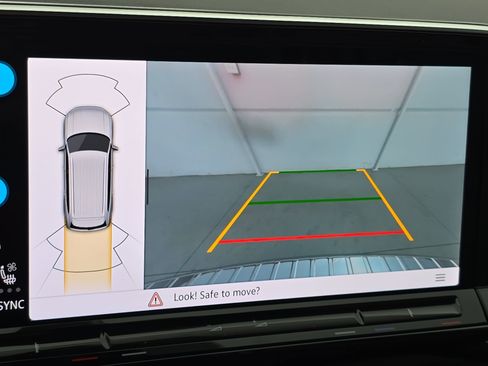 Certified 2024 Volkswagen Atlas SE image 24