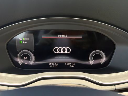 Used 2023 Audi Q5 e Premium Plus w/ Premium Plus Package AWD/4WD image 16