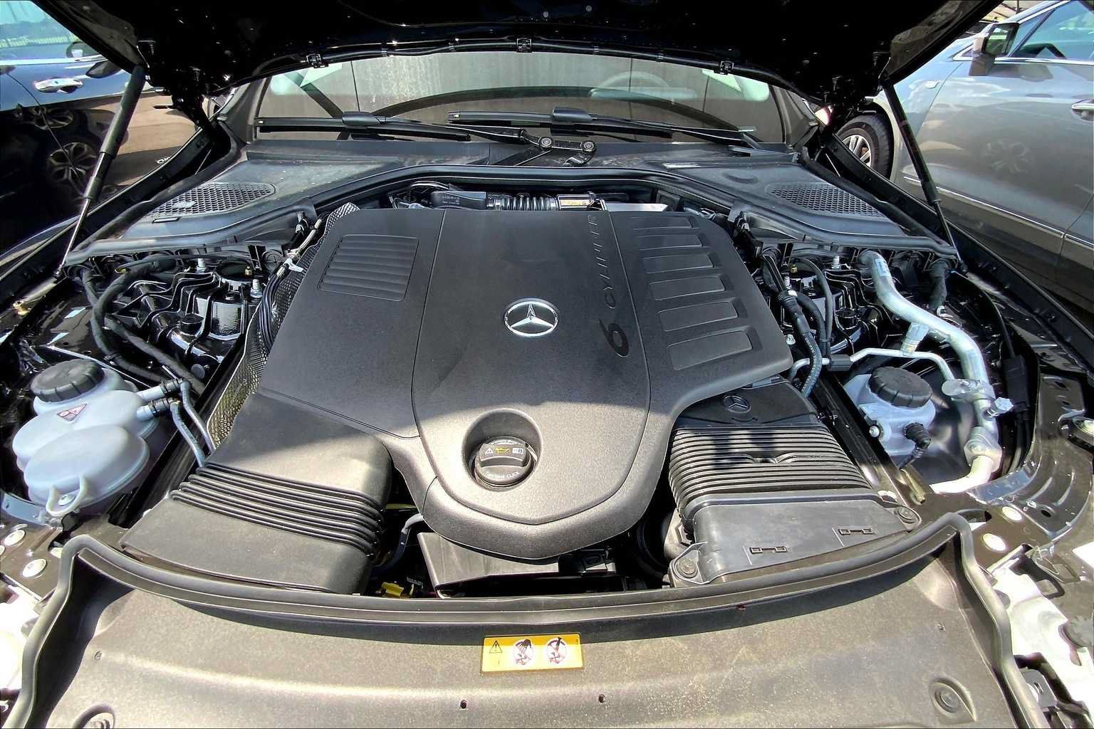Used 2025 Mercedes-Benz E 450 4MATIC All-Terrain Wagon image 18