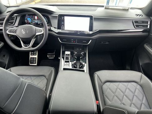 New 2026 Volkswagen Atlas Cross Sport SEL Premium R-Line image 10