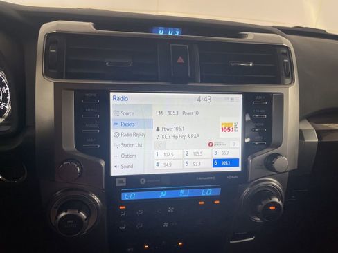 Used 2021 Toyota 4Runner Limited AWD/4WD image 67