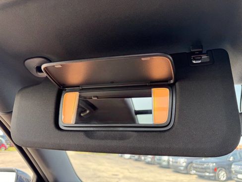 Used 2024 GMC Yukon XL SLT image 26