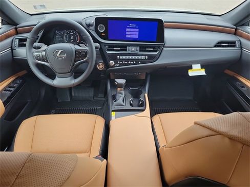 New 2025 Lexus ES 350 w/ Premium Package image 9