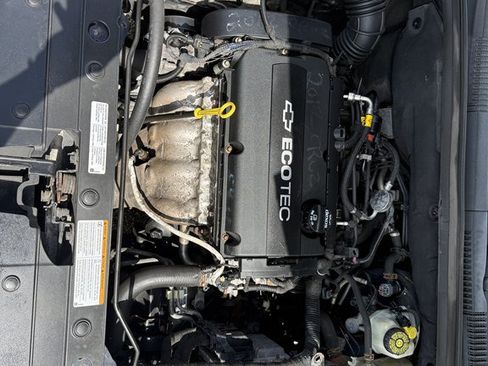 Used 2015 Chevrolet Cruze LS FWD image 19