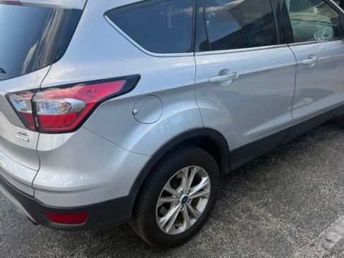 Used 2018 Ford Escape SEL w/ Ford Safe & Smart Package FWD image 2