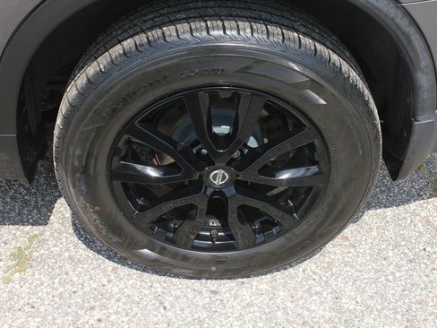 Used 2018 Nissan Rogue SV AWD/4WD image 52